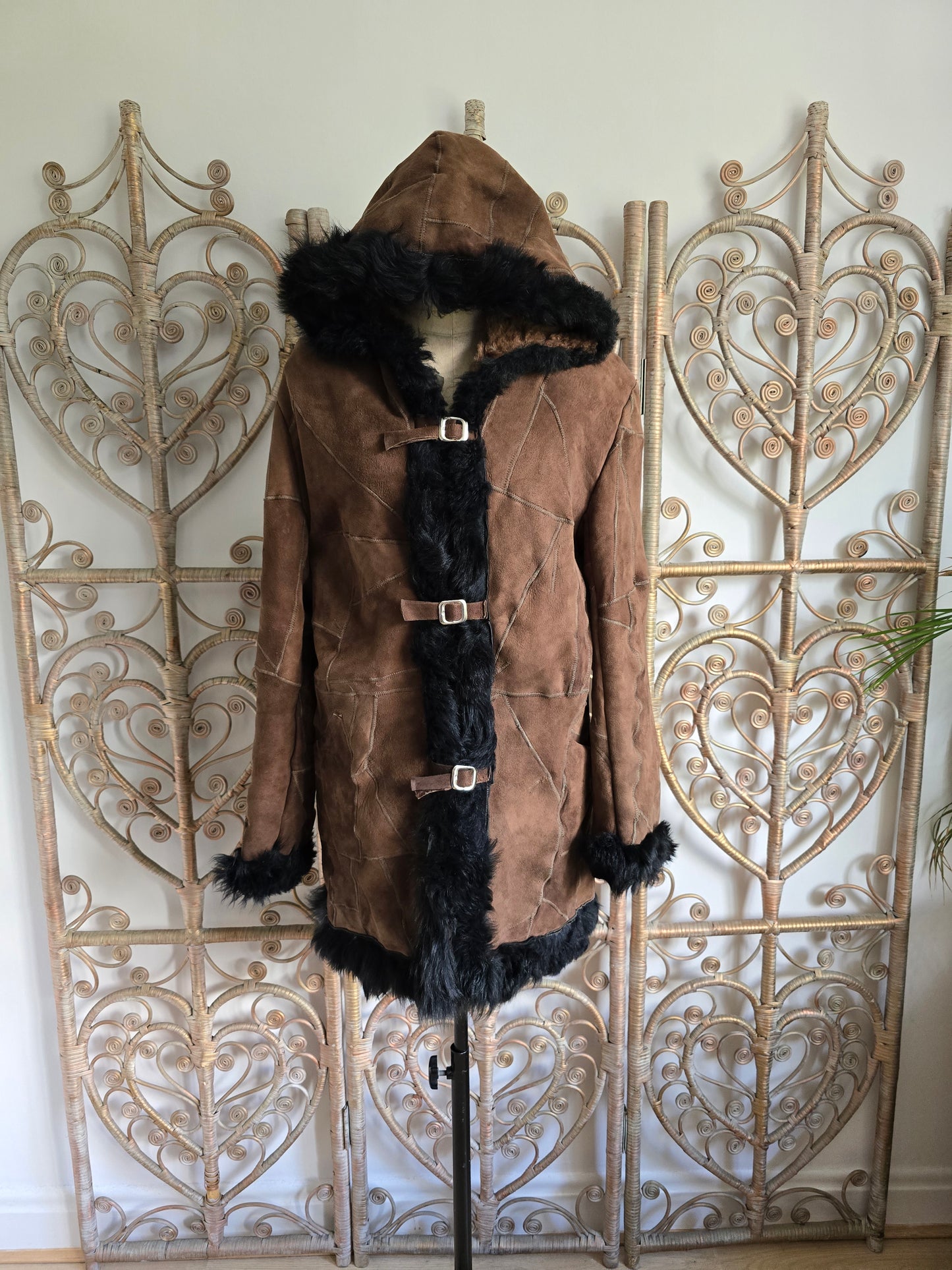 Vintage sheepskin hooded coat M