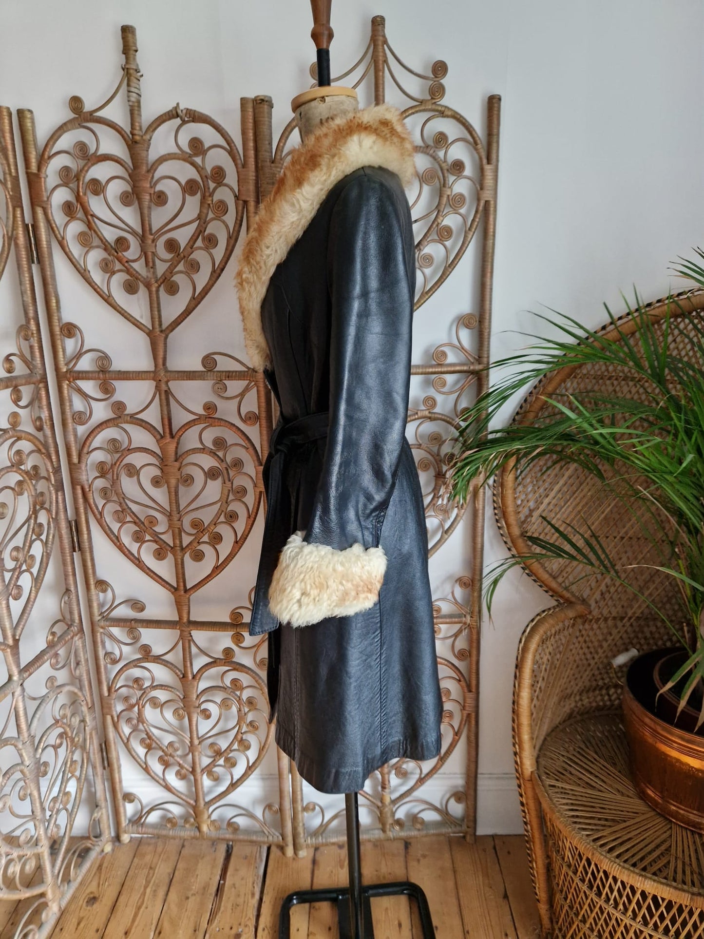 Vintage 70s leather coat