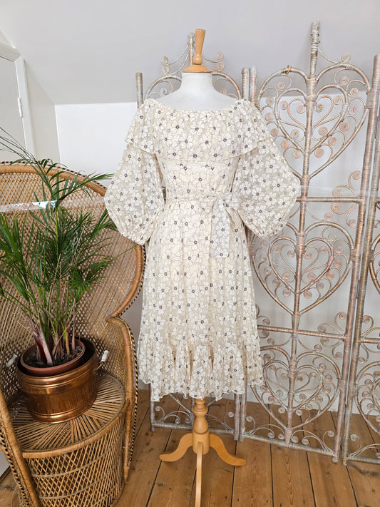 Vintage lace 70s dress