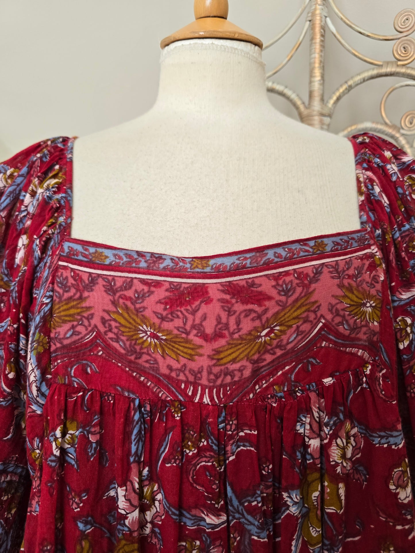 Vintage balloon sleeves Indian dress