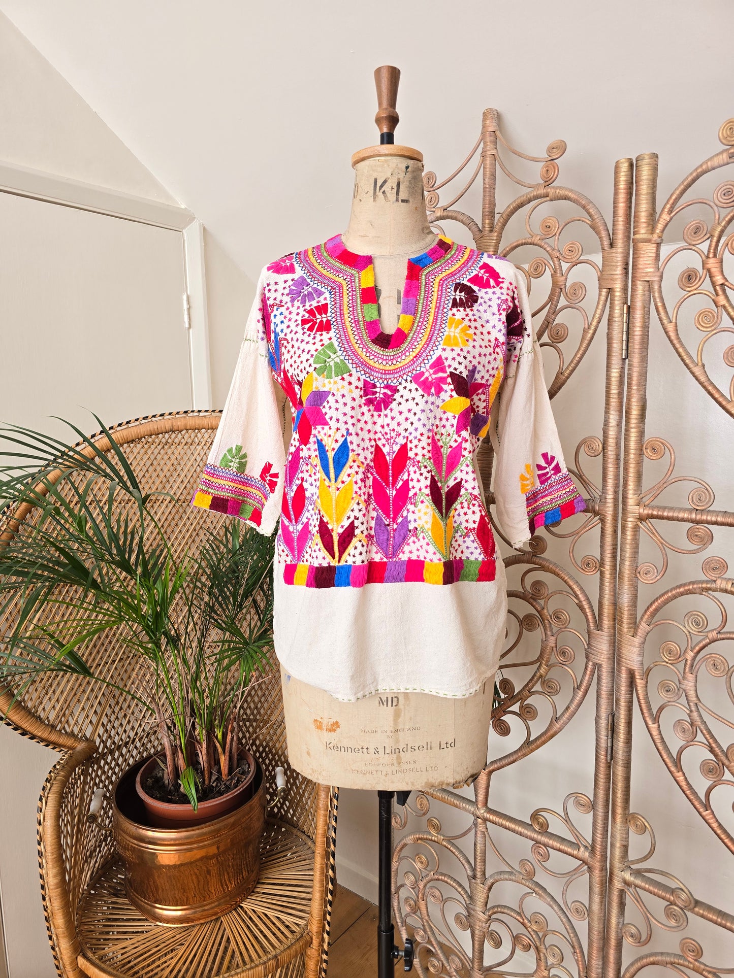 Vintage embroidered kaftan blouse