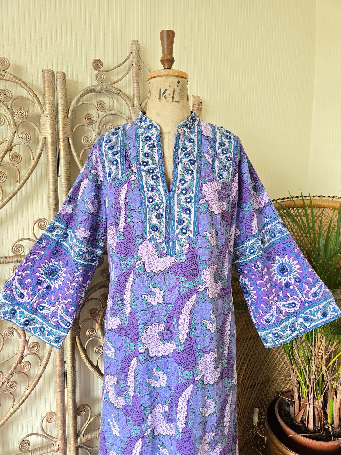 Vintage kaftan dress