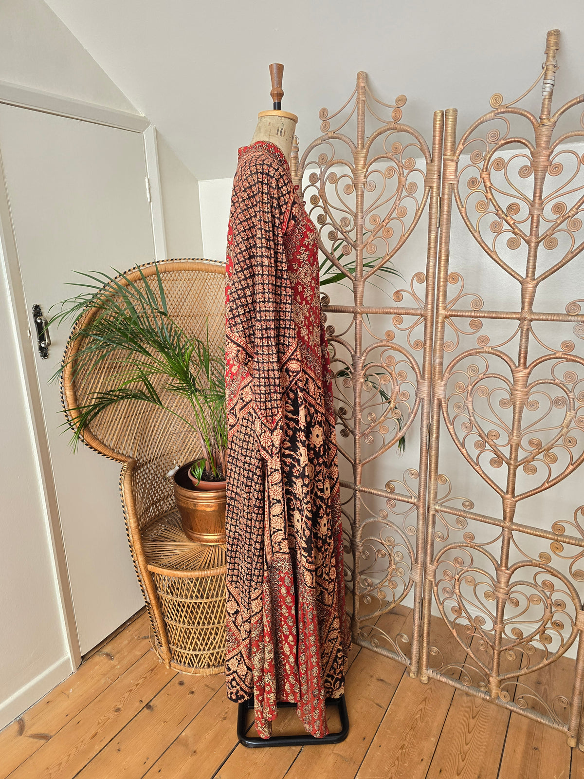 Vintage India Imports of Rhode Island 70s maxi dress