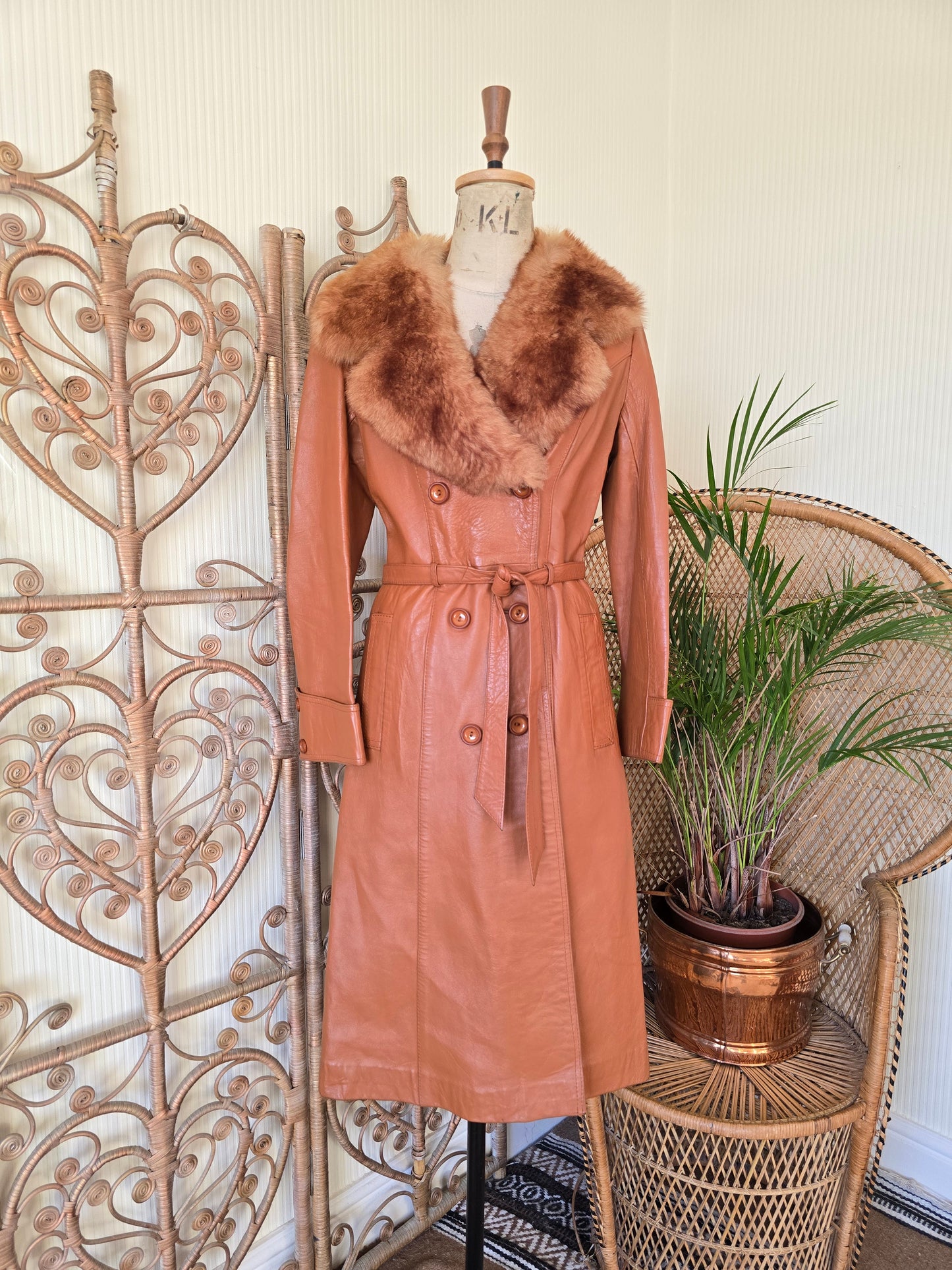 Vintage Spinney sheepskin collar leather coat XS S
