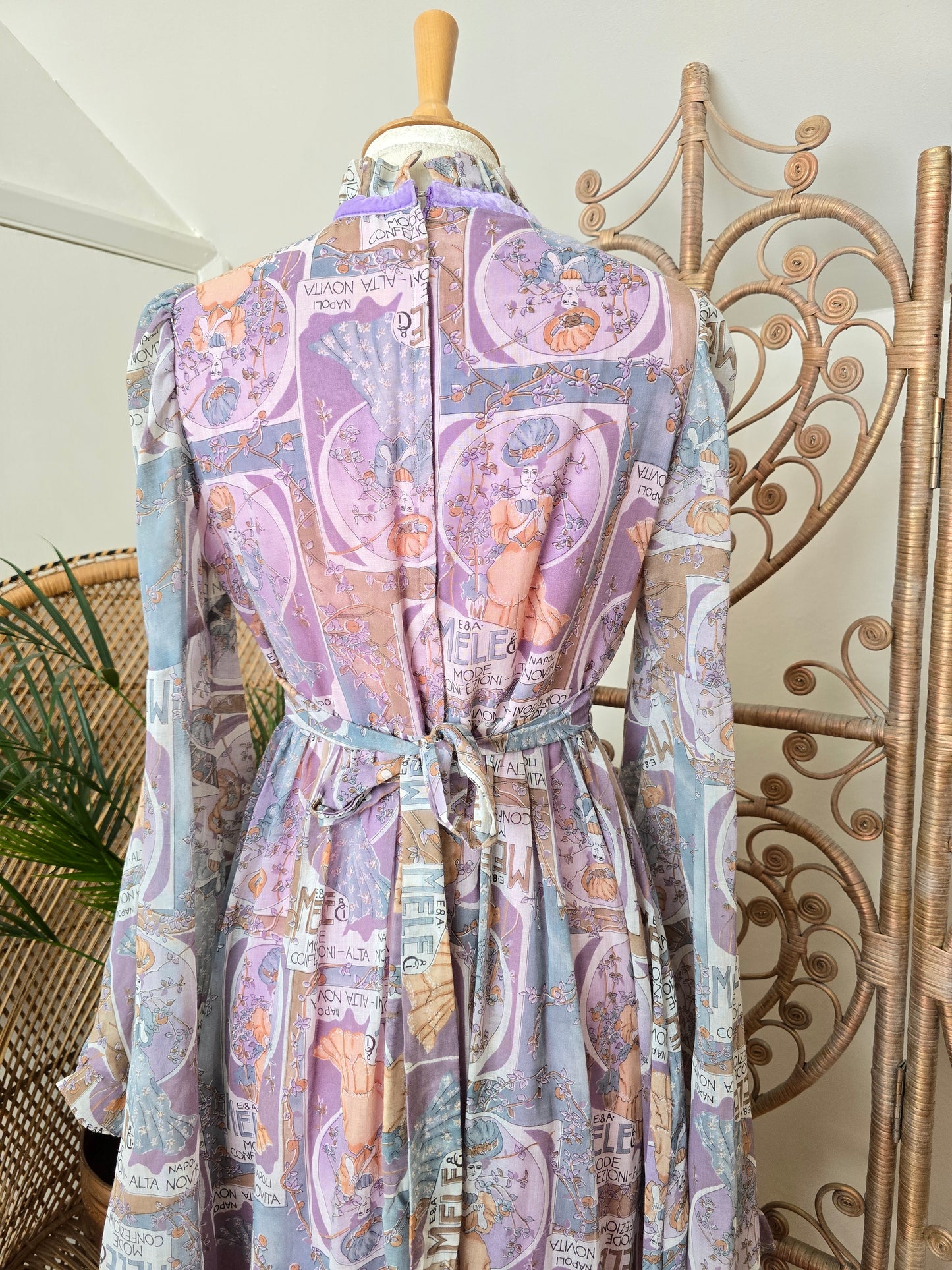 Vintage angel sleeves dress