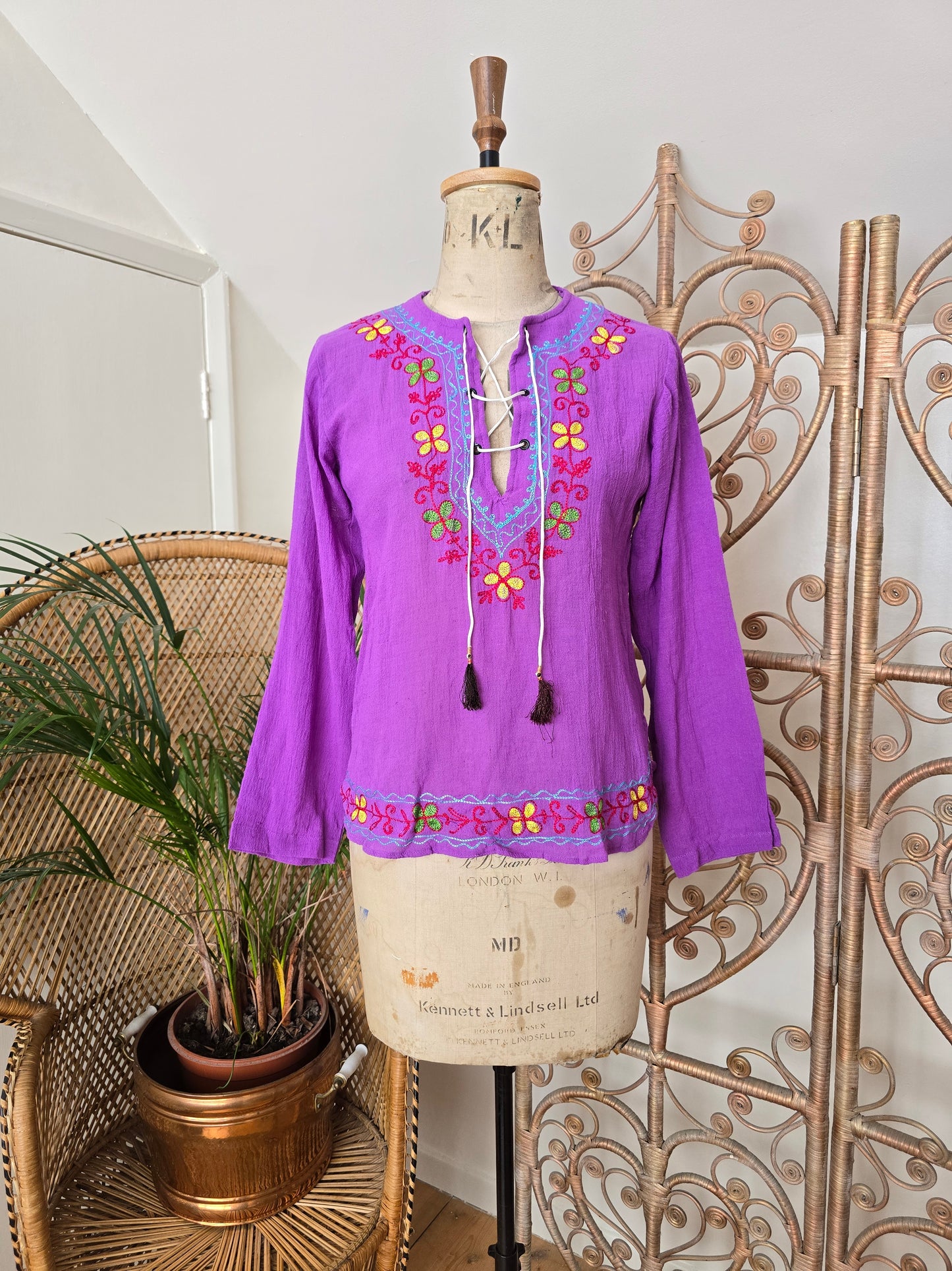 Vintage embroidered cotton blouse