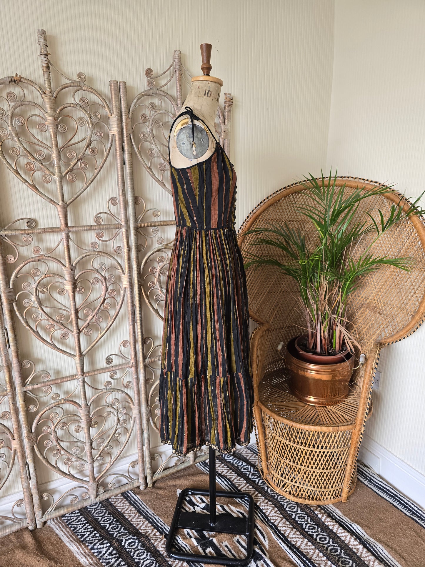 Vintage phool sweetheart Indian dress