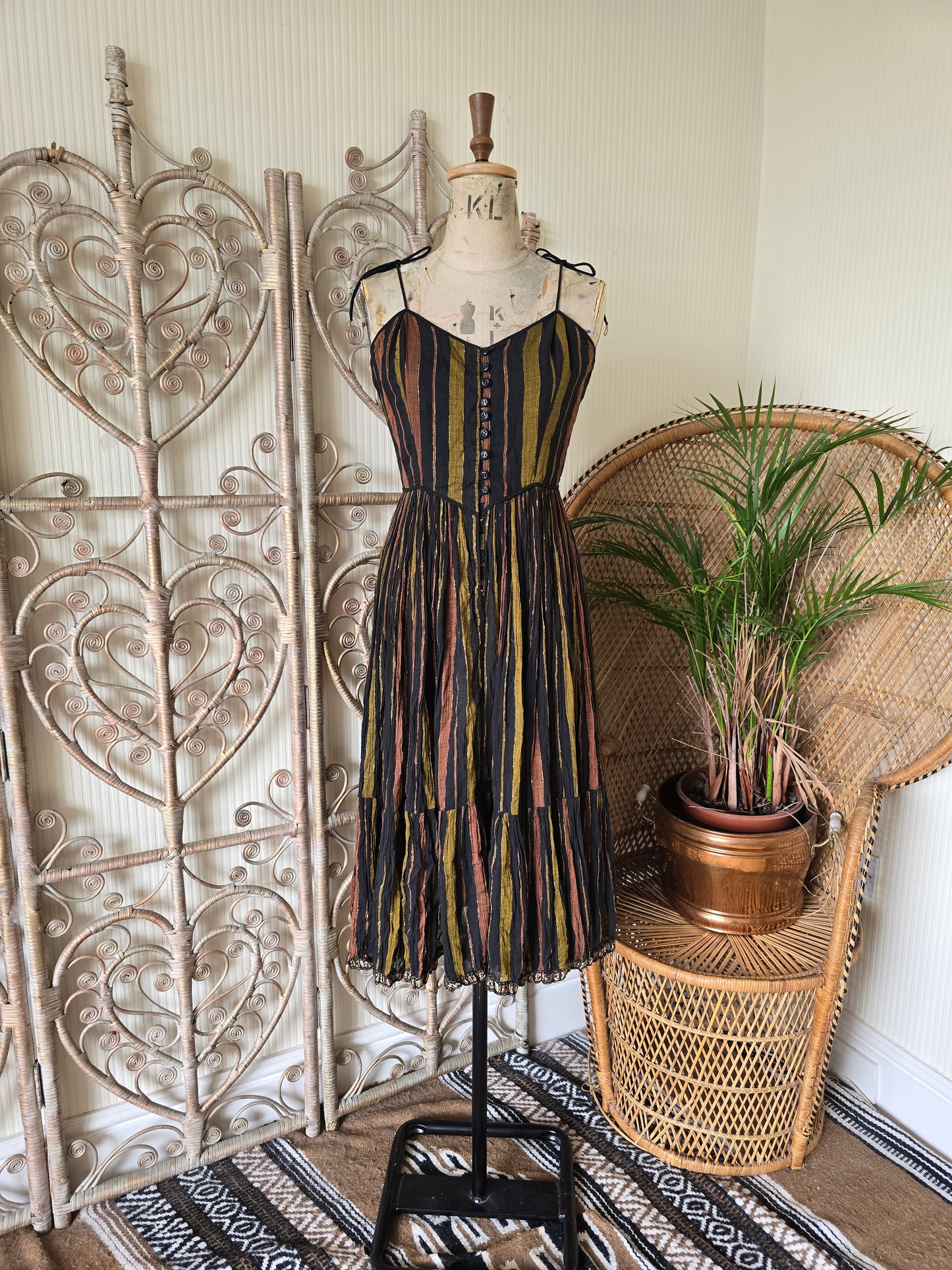 Vintage phool sweetheart Indian dress