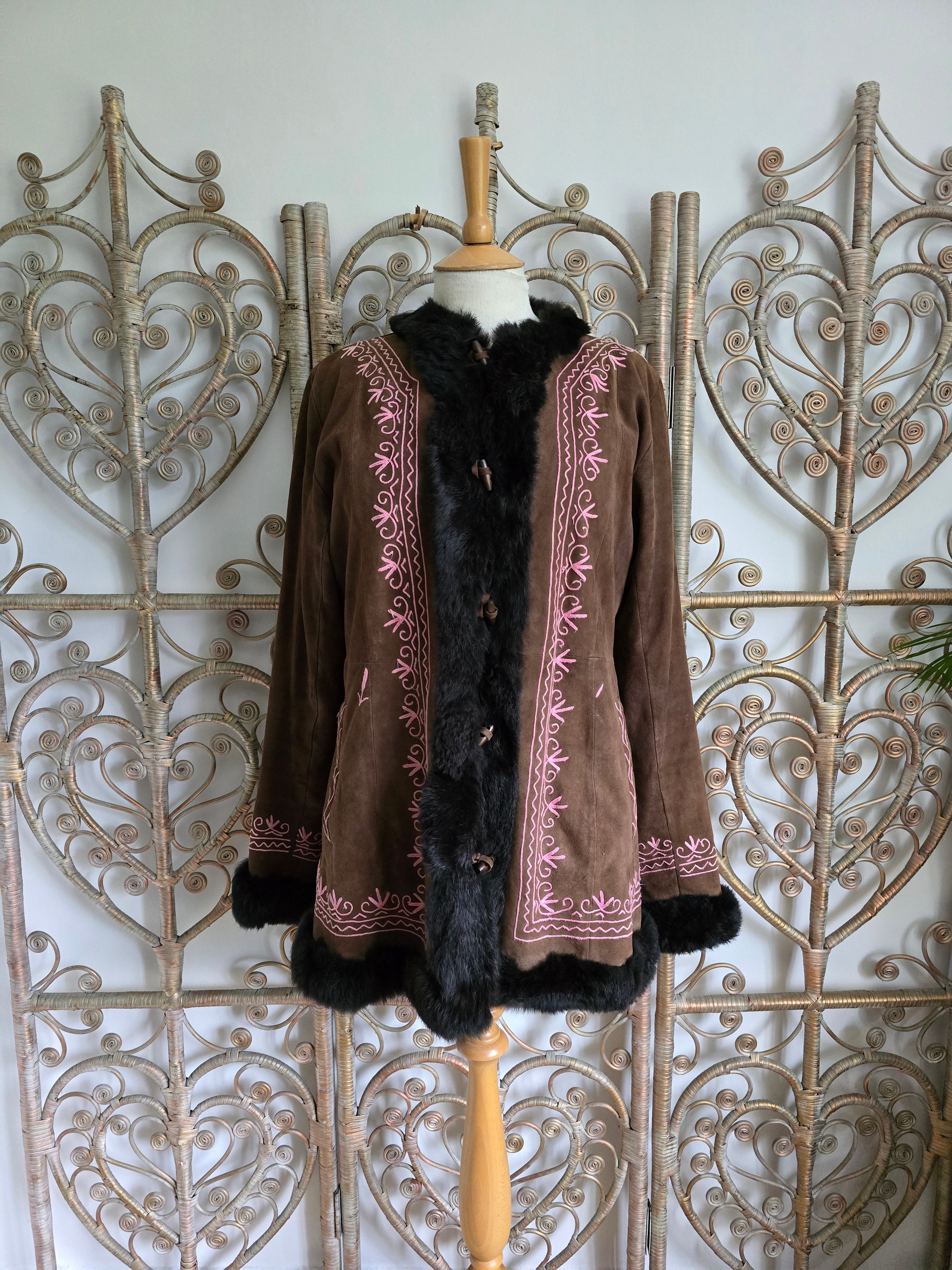 Popular Vintage Faux Fur Suede Coat Embroidered with Hood