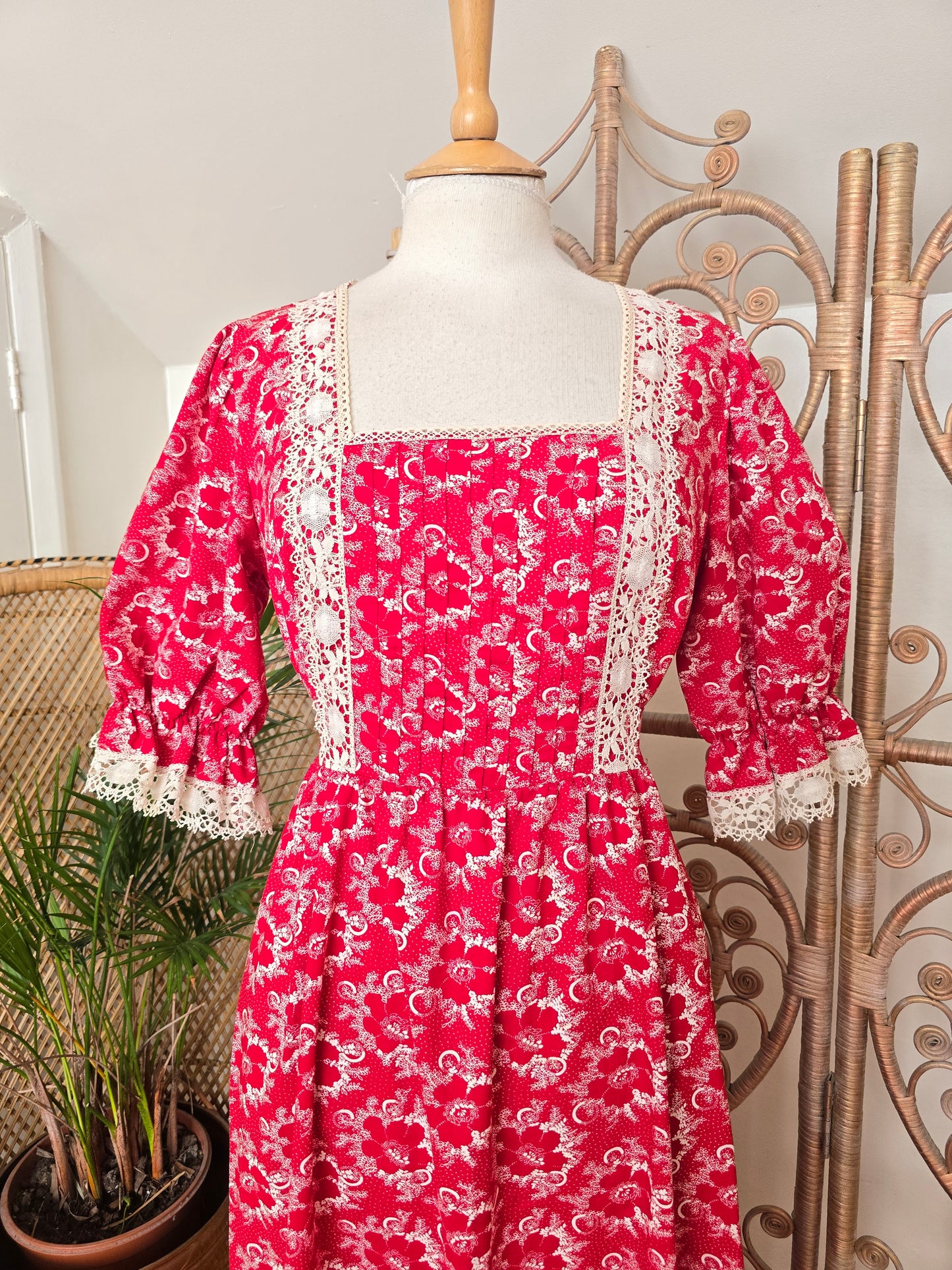 Vintage 70s maxi dress