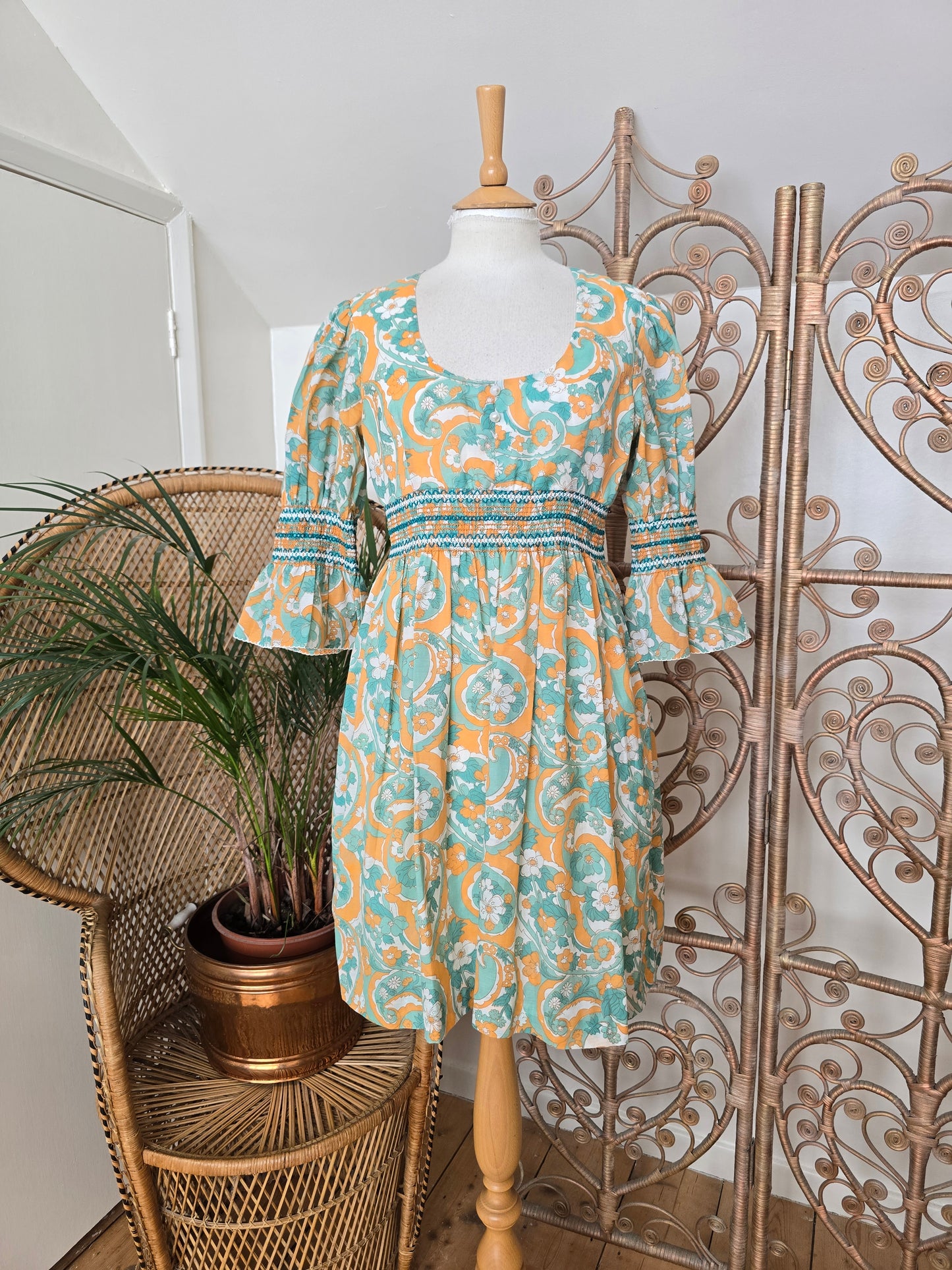 Vintage Richard shops 70s dress
