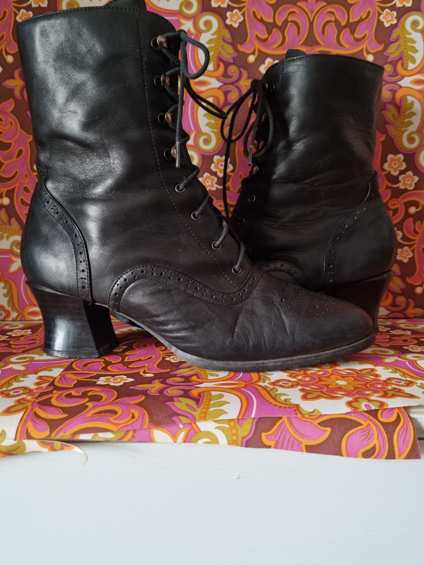 Reserved Vintage lace up ankle boots uk size 6 Eur 39 us 8