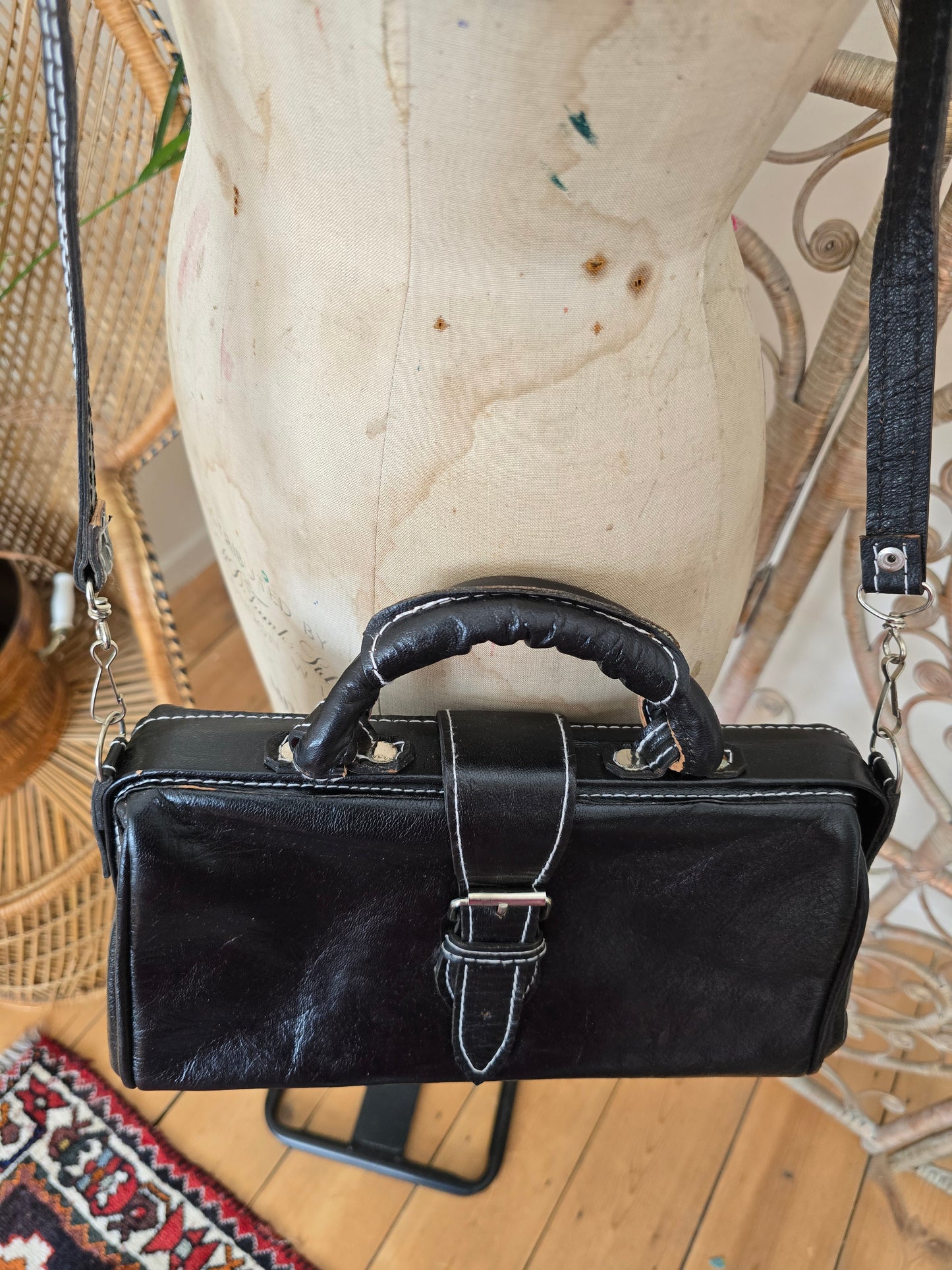 Vintage leather briefcase bag