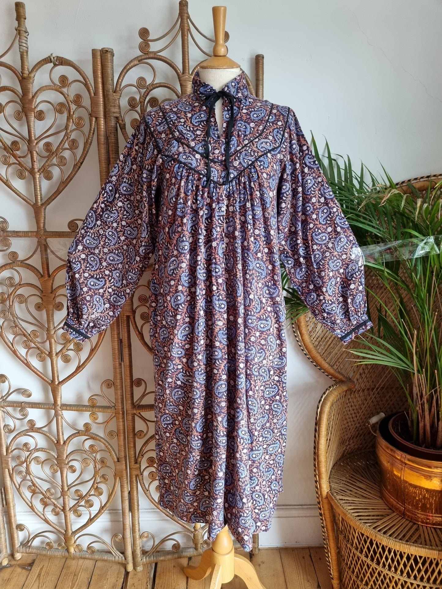 Vintage Phool Indian dress