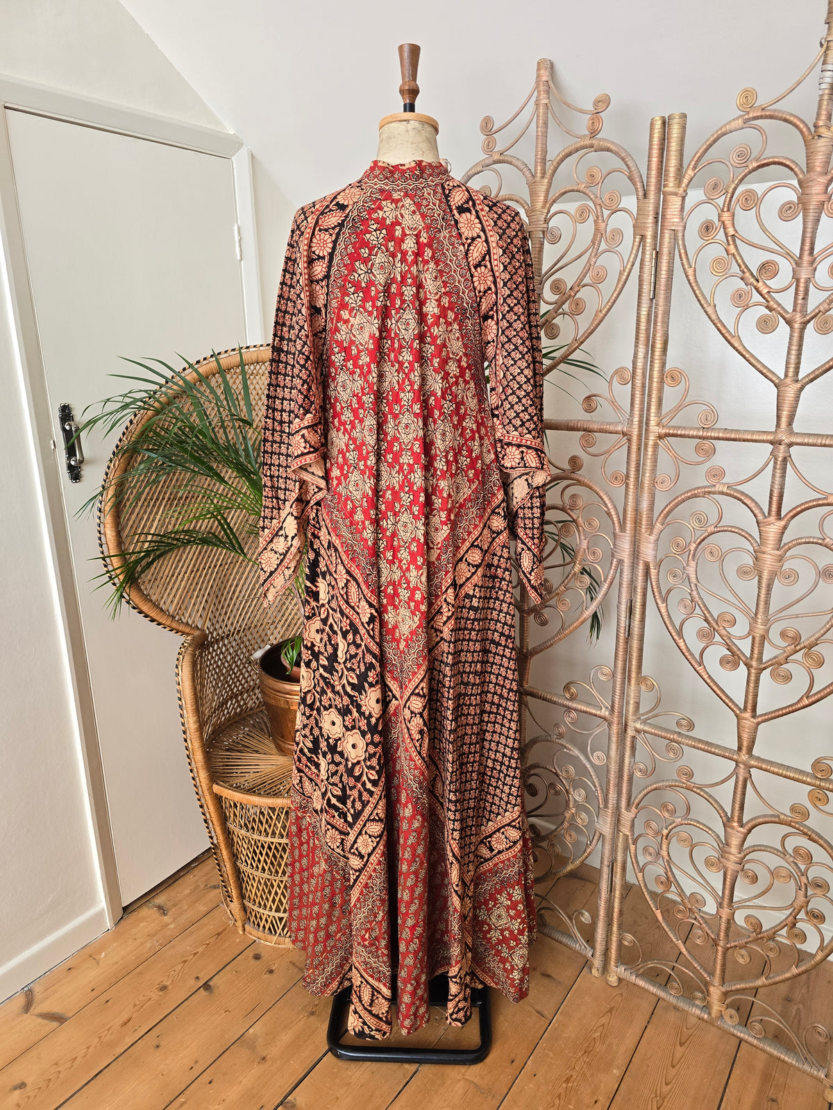 Vintage India Imports of Rhode Island 70s maxi dress