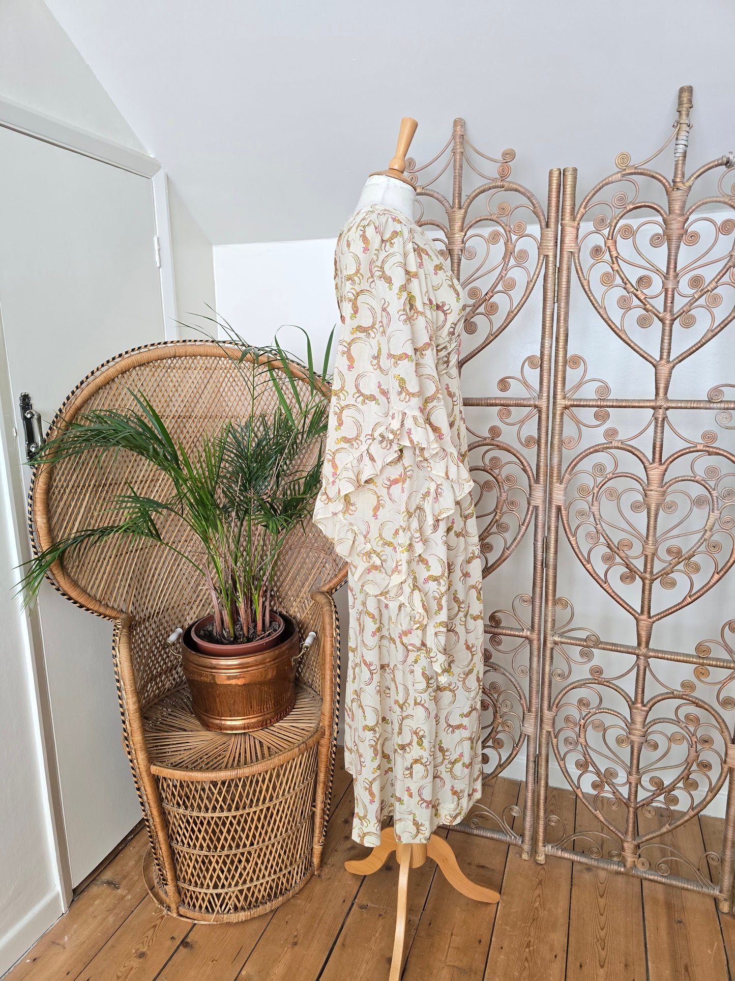 Vintage bird angel sleeves dress