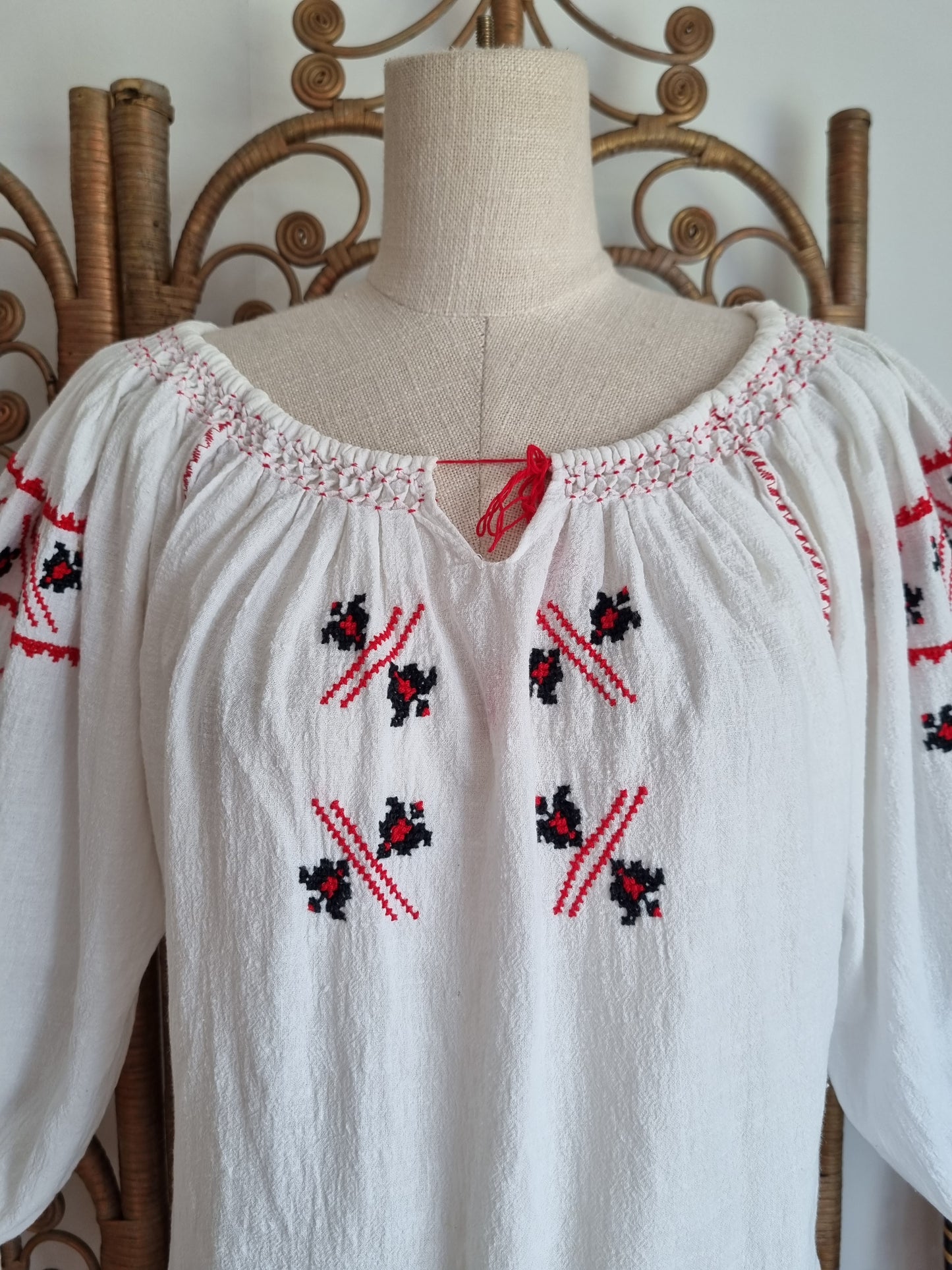 Vintage cheesecloth embroidered blouse