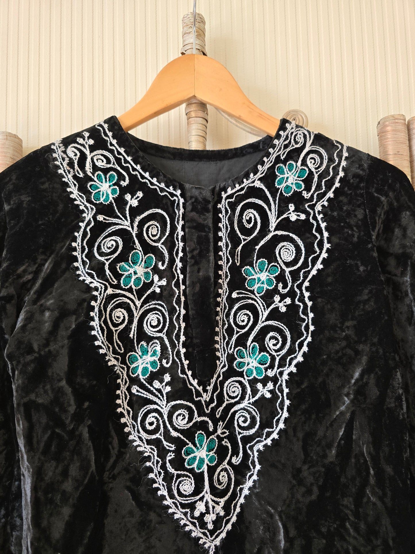 Vintage embroidered velvet kaftan dress
