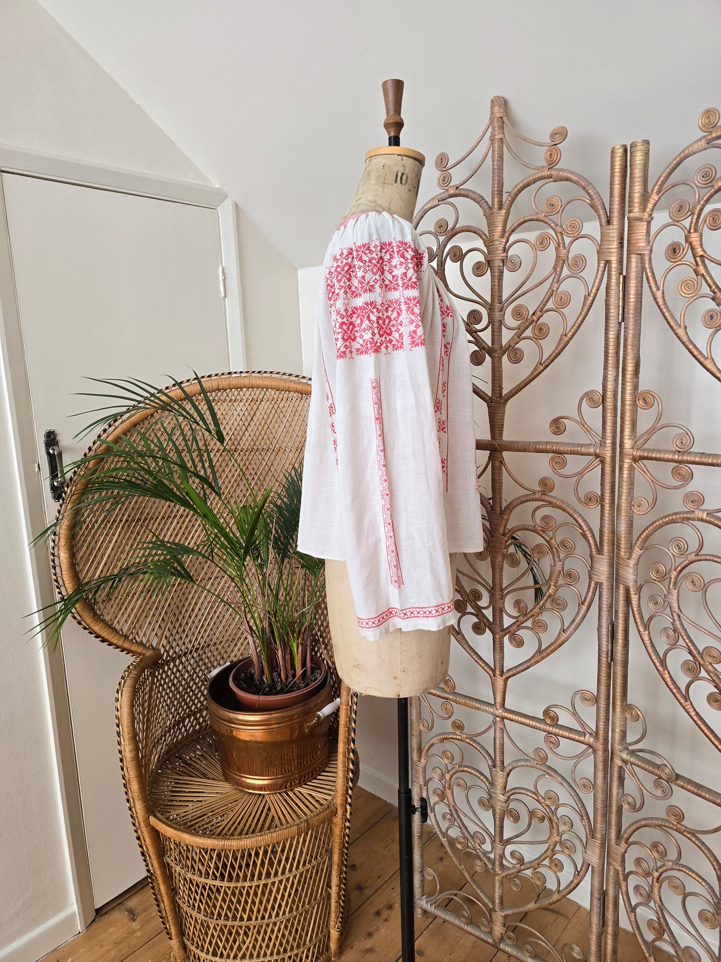 Vintage cotton Romanian blouse