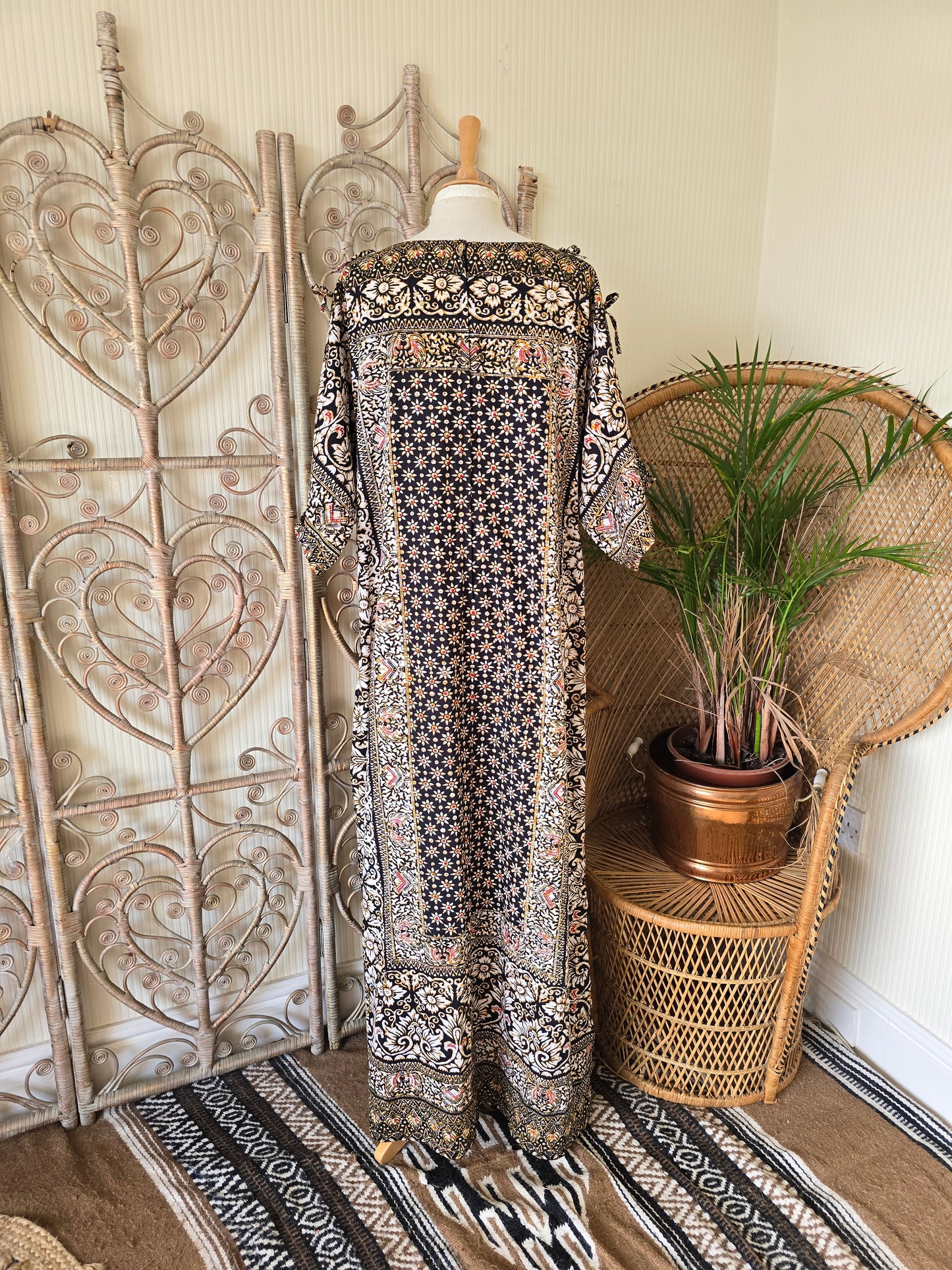 Vintage kaftan maxi dress