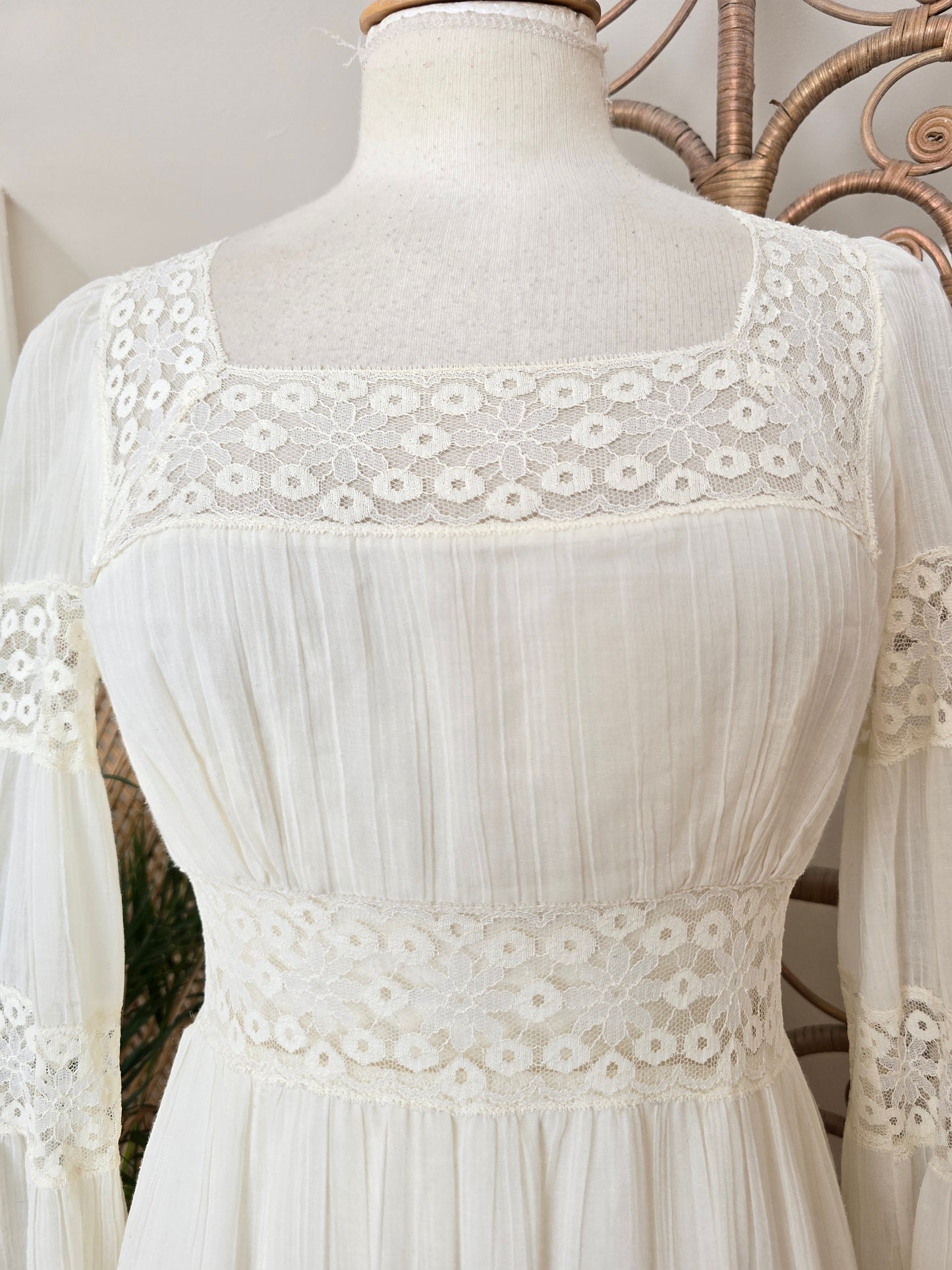 Vintage bell sleeves dress