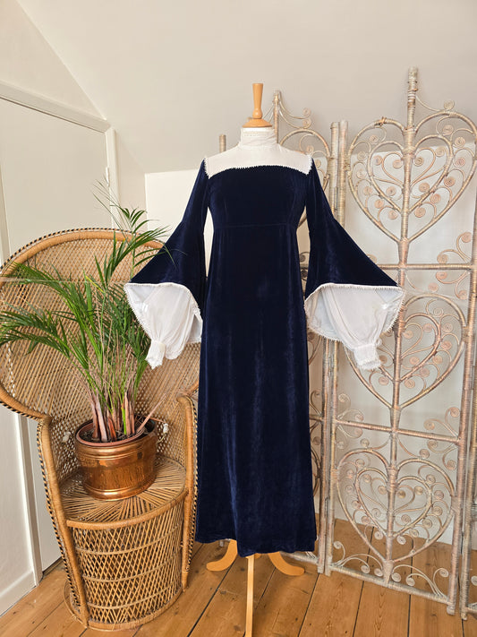 Vintage Quad velvet dress
