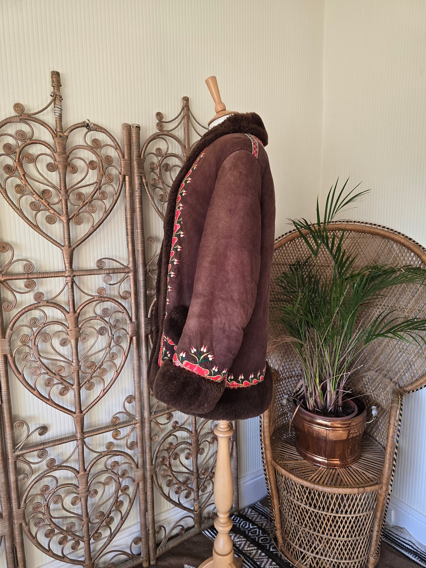 Vintage embroidered sheepskin Polish coat