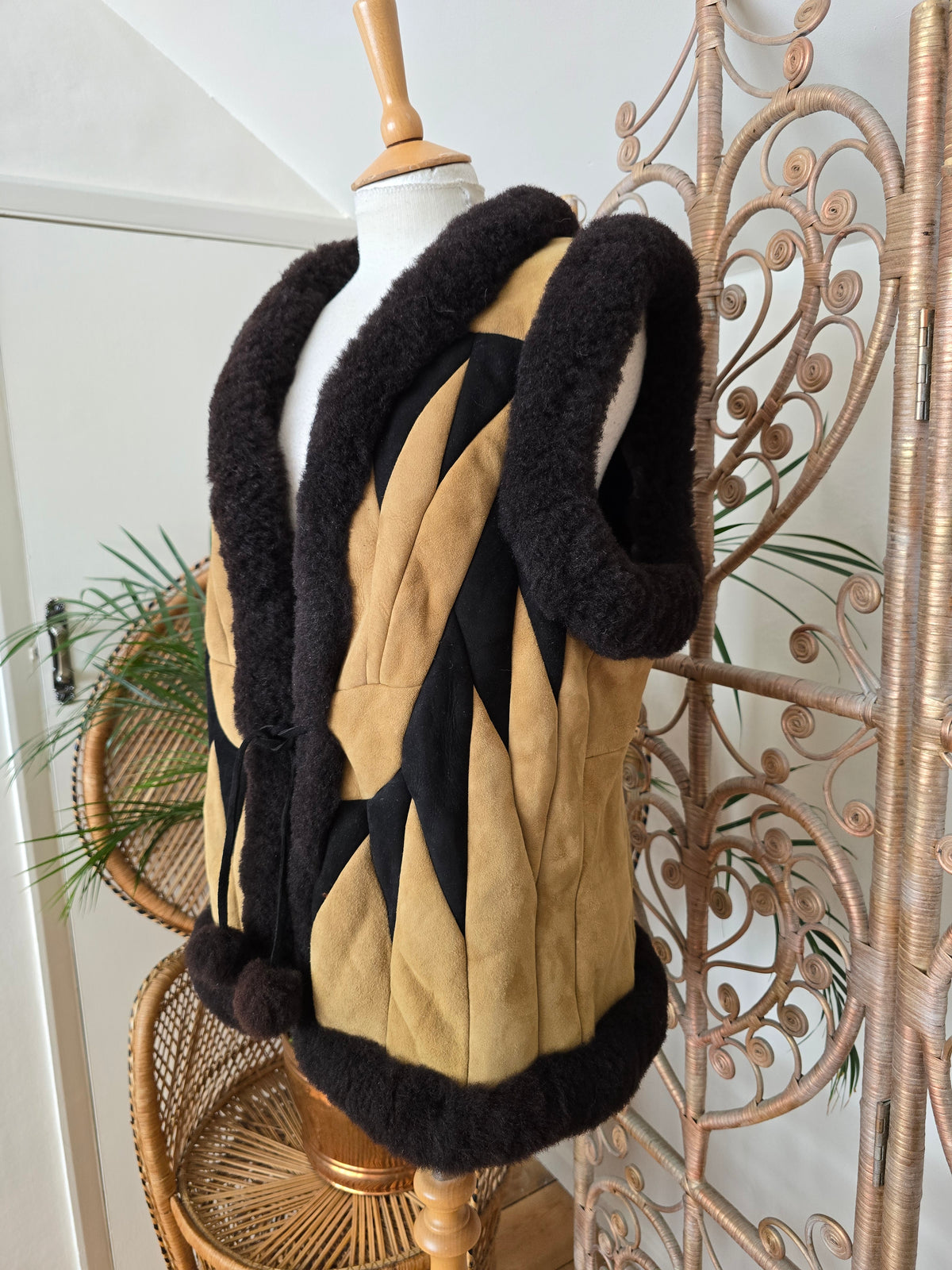 Vintage sheepskin 70s  waistcoat
