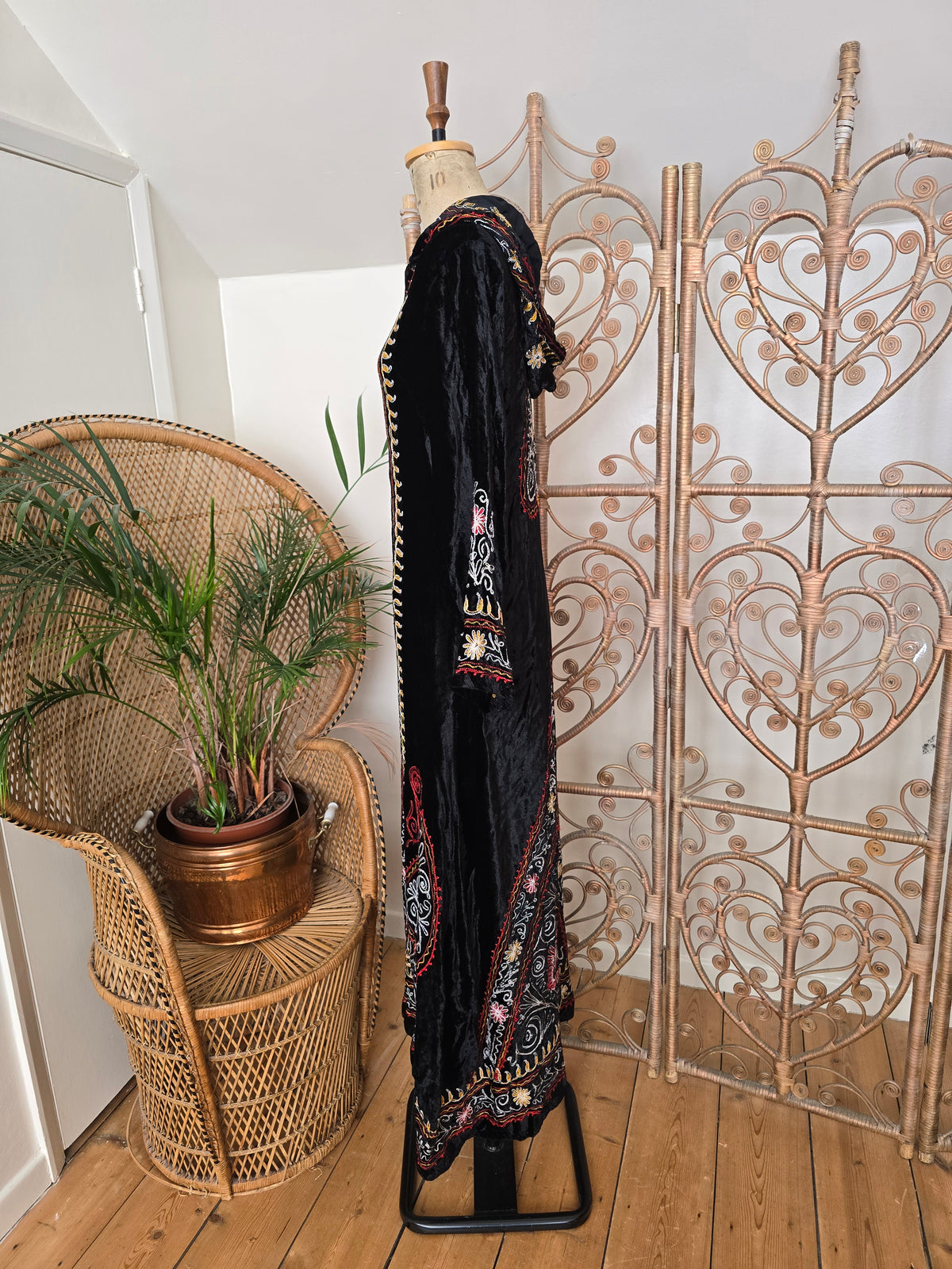 Vintage hooded embroidered velvet kaftan dress jacket