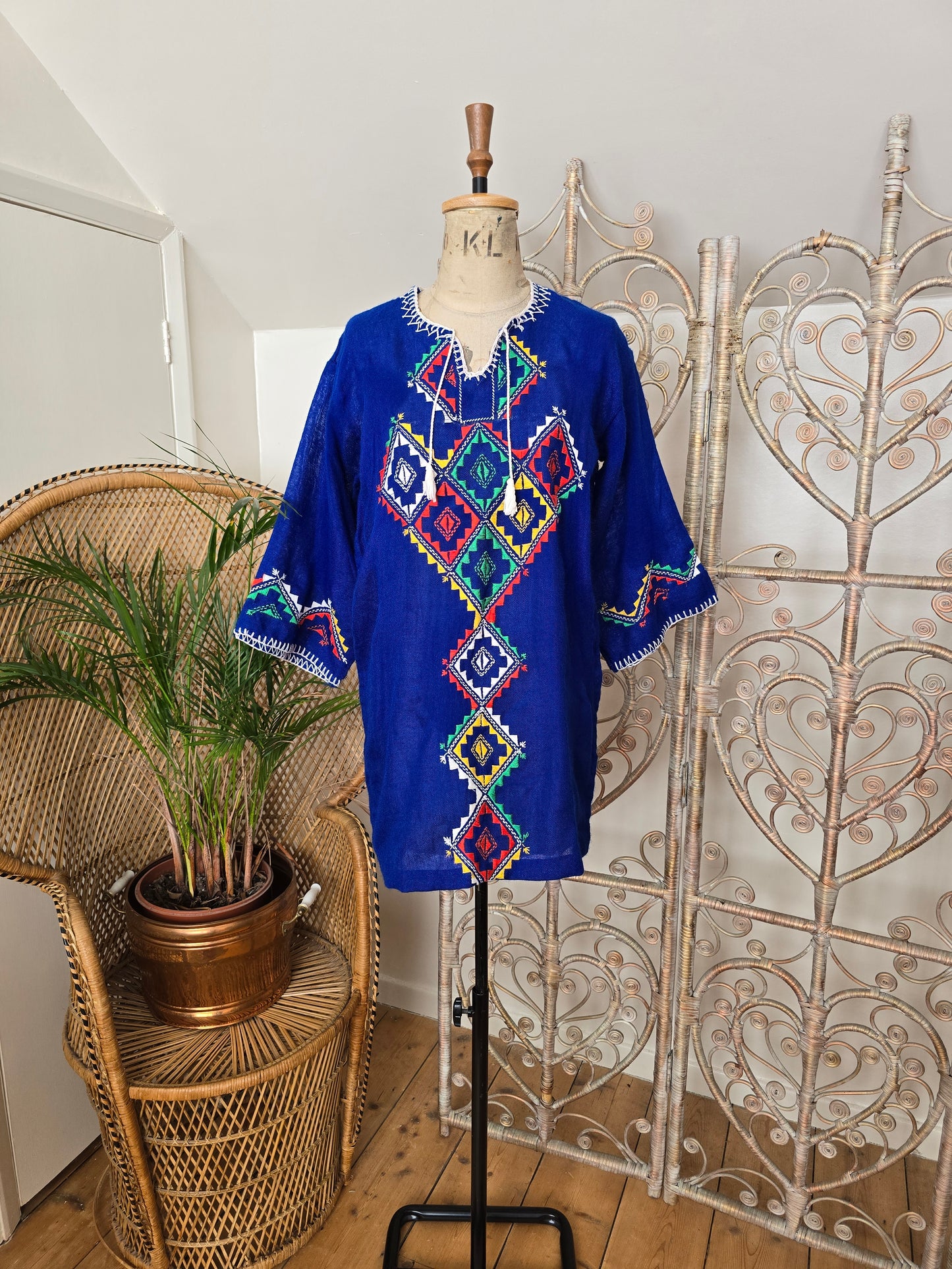 Vintage blue embroidered 70s kaftan tunic S M