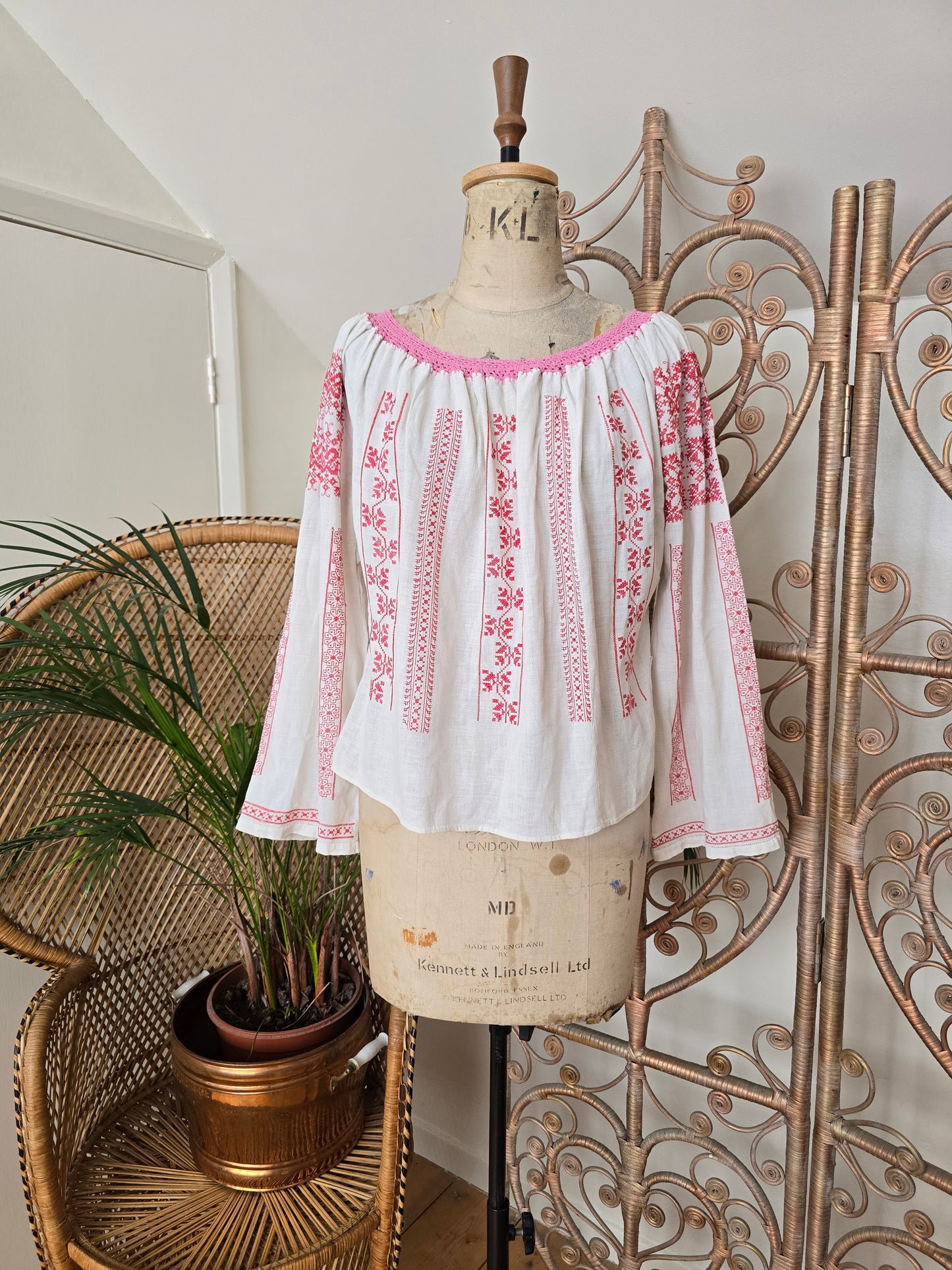 Vintage cotton Romanian blouse