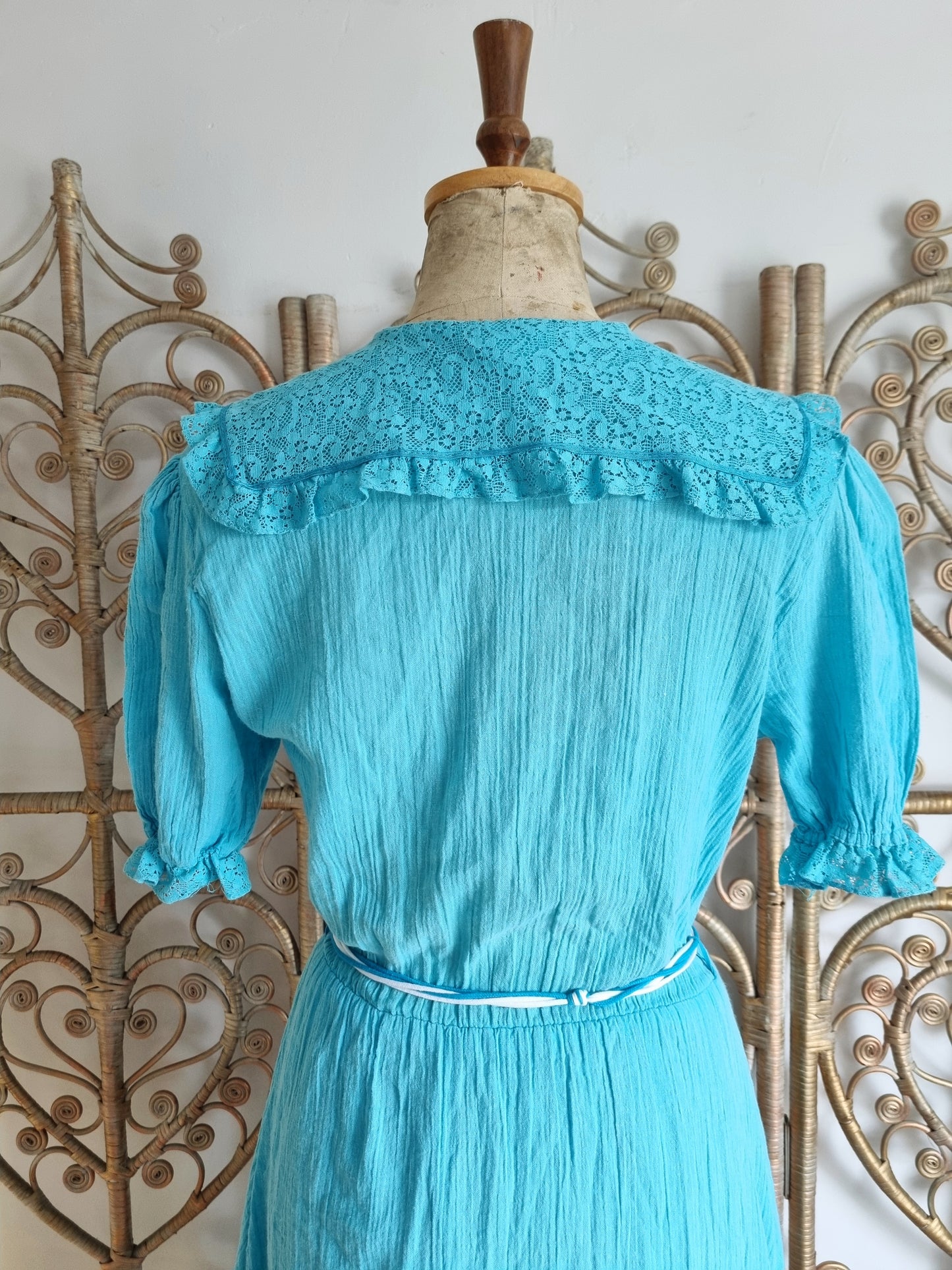 Vintage lace collar cheesecloth prairie dress S/M