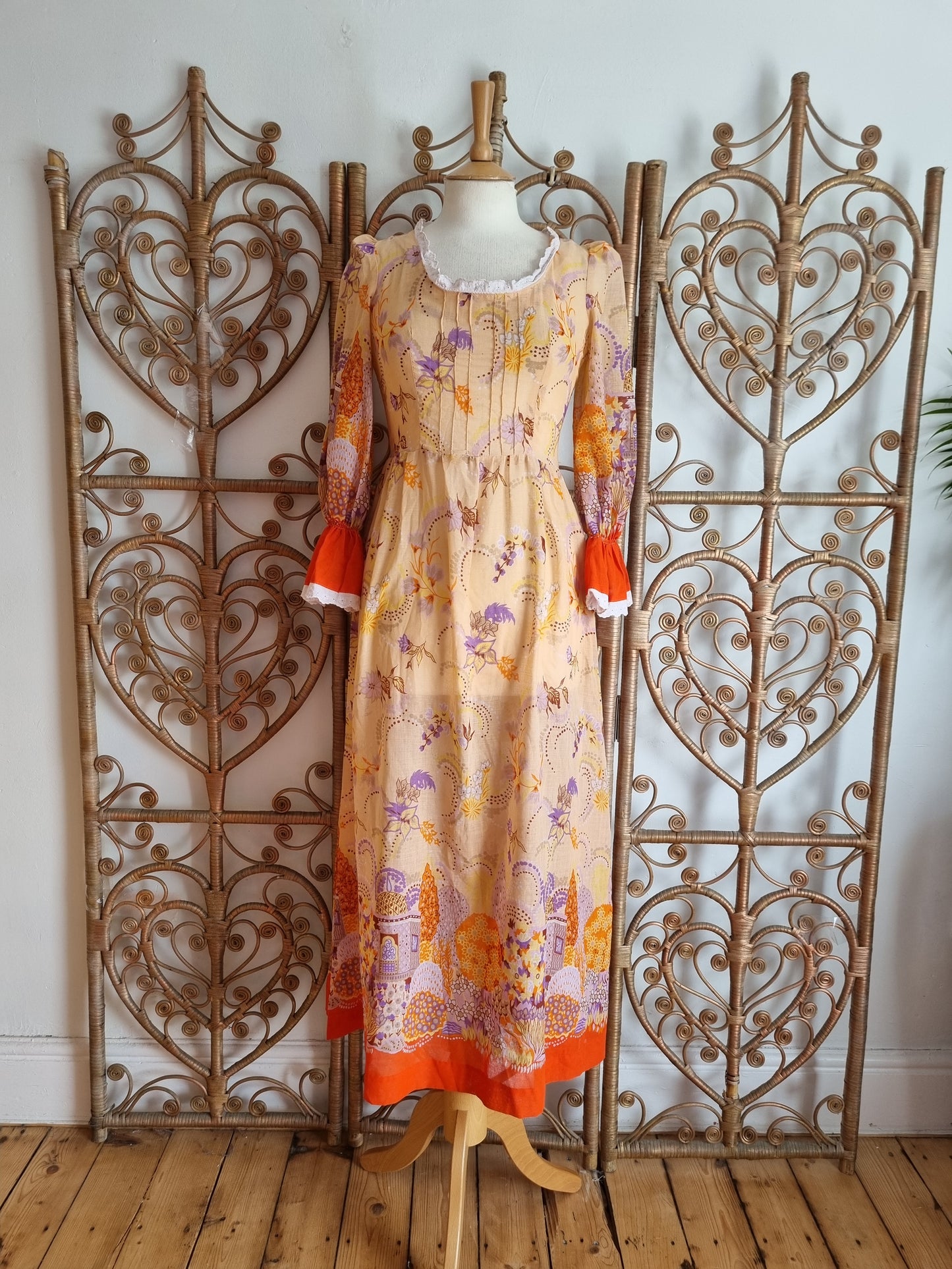 Vintage floral dandi by Berkertex prairie dress S