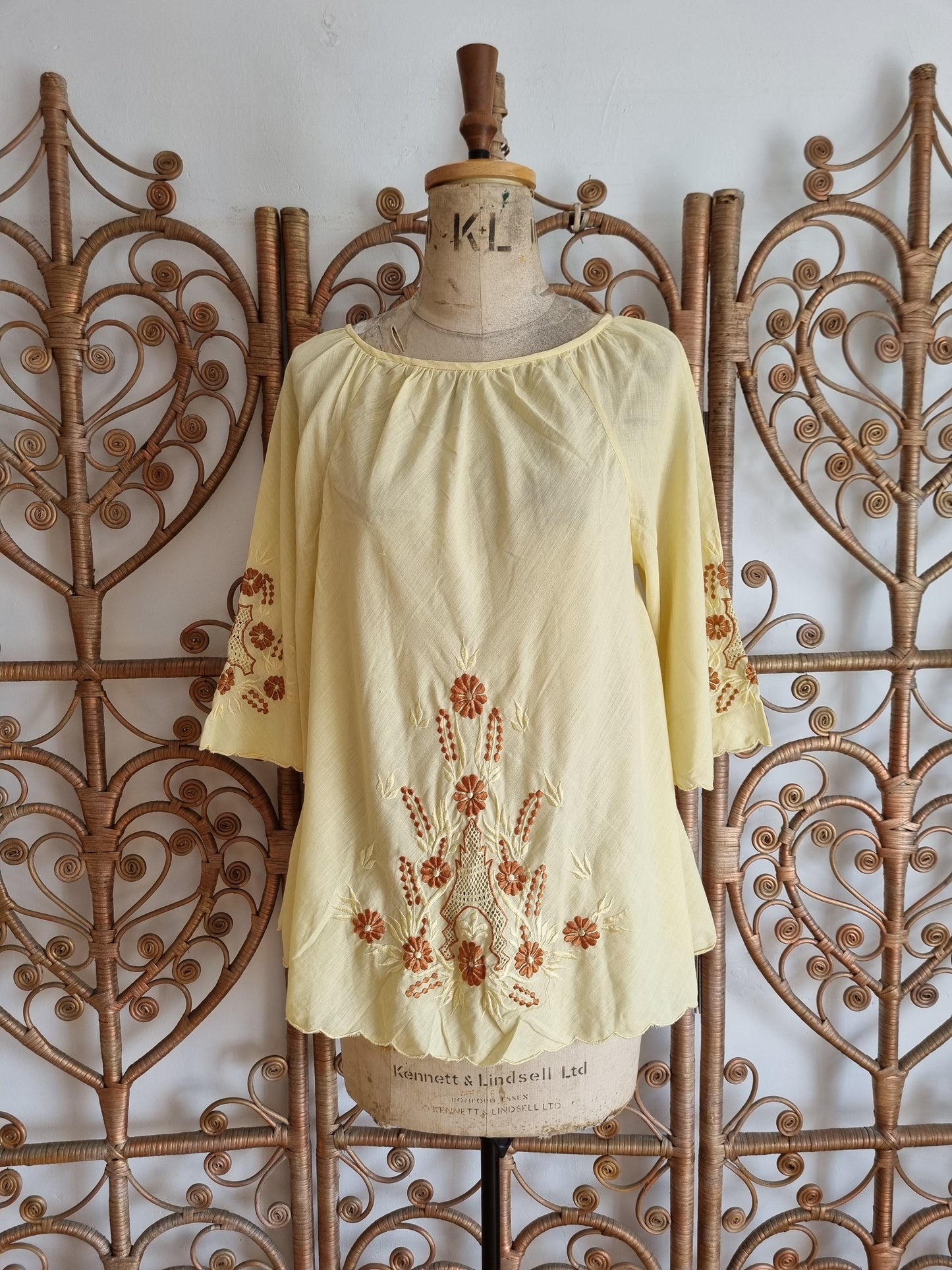 Vintage embroidered 70s blouse