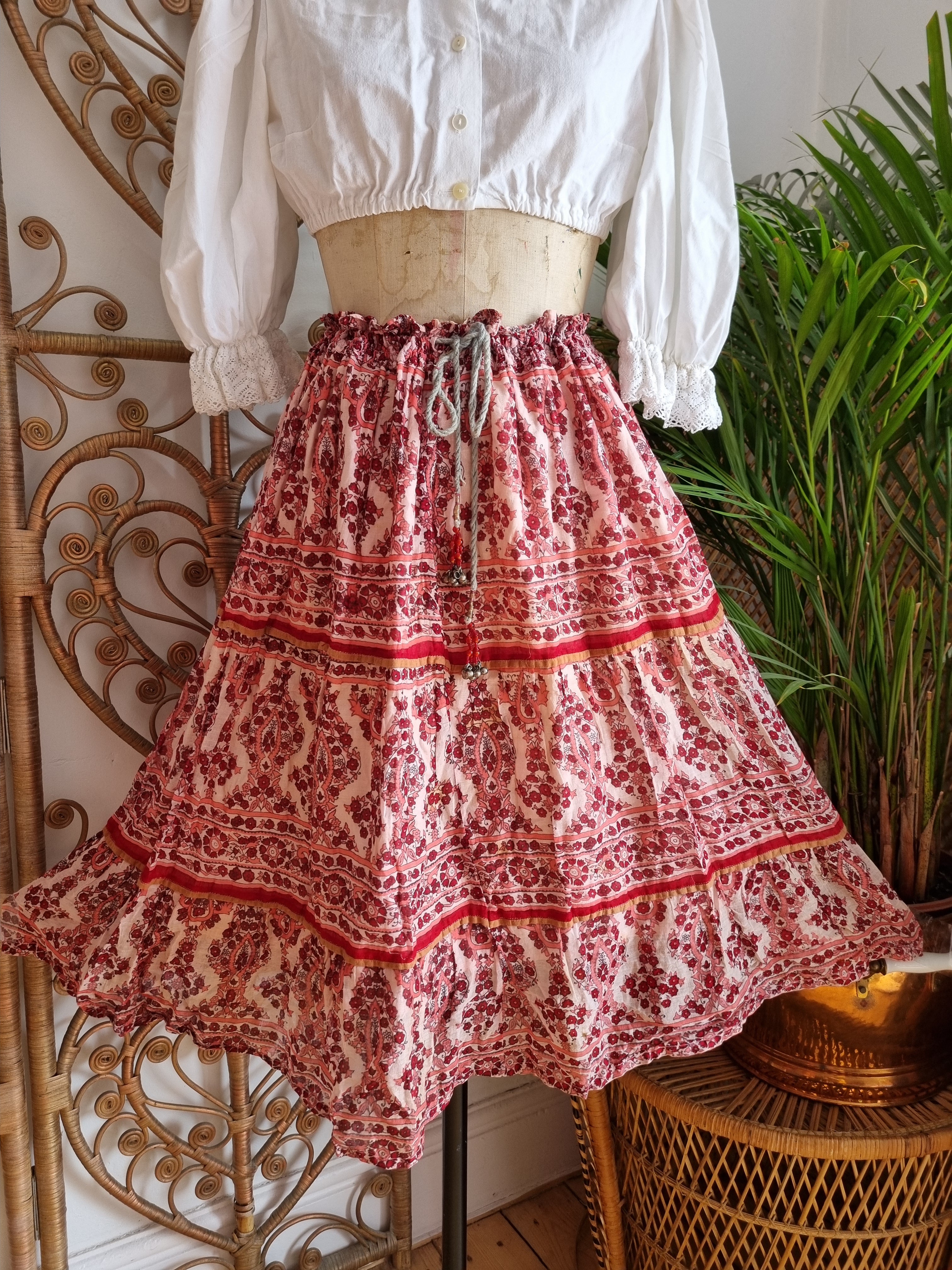 Ethnic Long Skirts - Buy Ethnic Long Skirts Online | Myntra