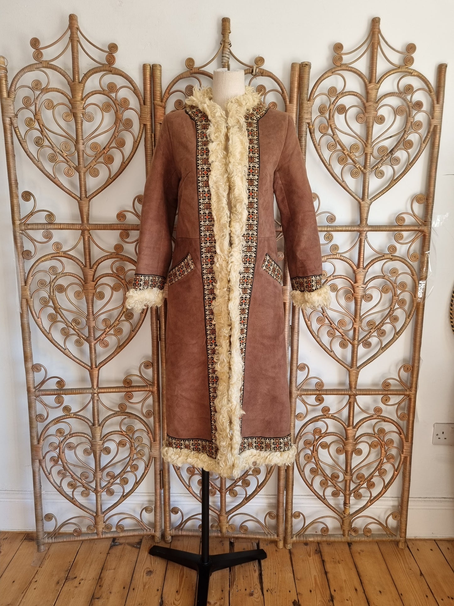 Vintage Abercrombie and Fitch embroidered Sheepskin 60s coat S