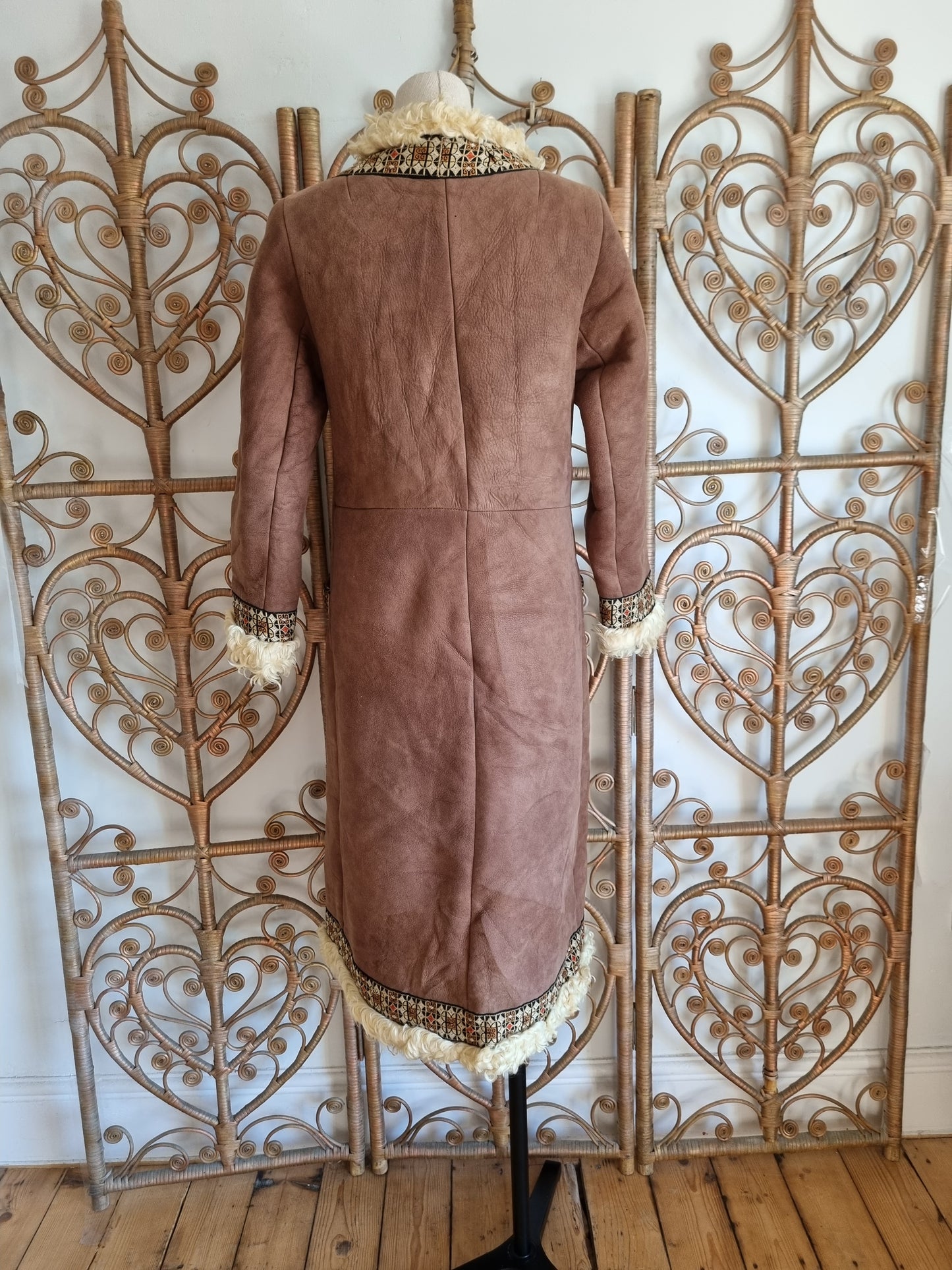 Vintage Abercrombie and Fitch embroidered Sheepskin 60s coat S