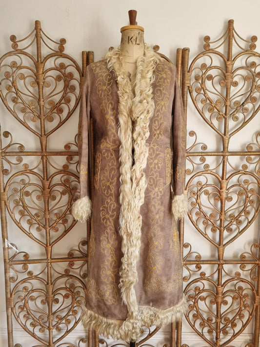 Vintage embroidered Afghan 70s coat XS S