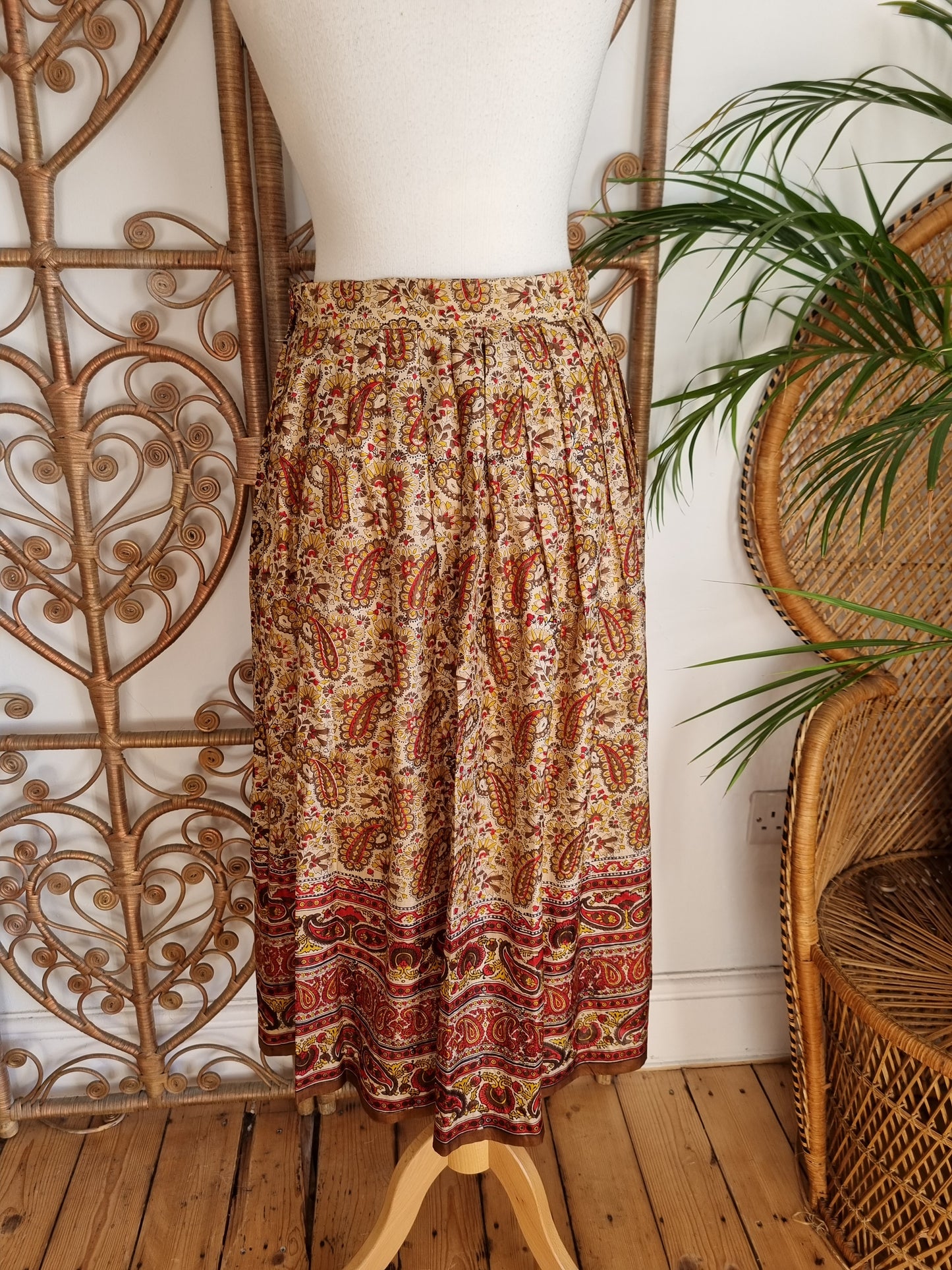 Vintage Ritu Kumar silk indian two piece skirt waistcoat