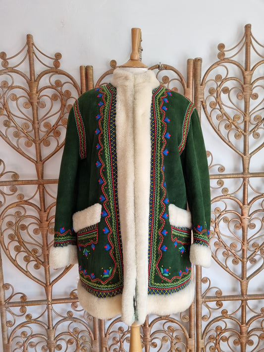 Vintage green embroidered Polish coat M