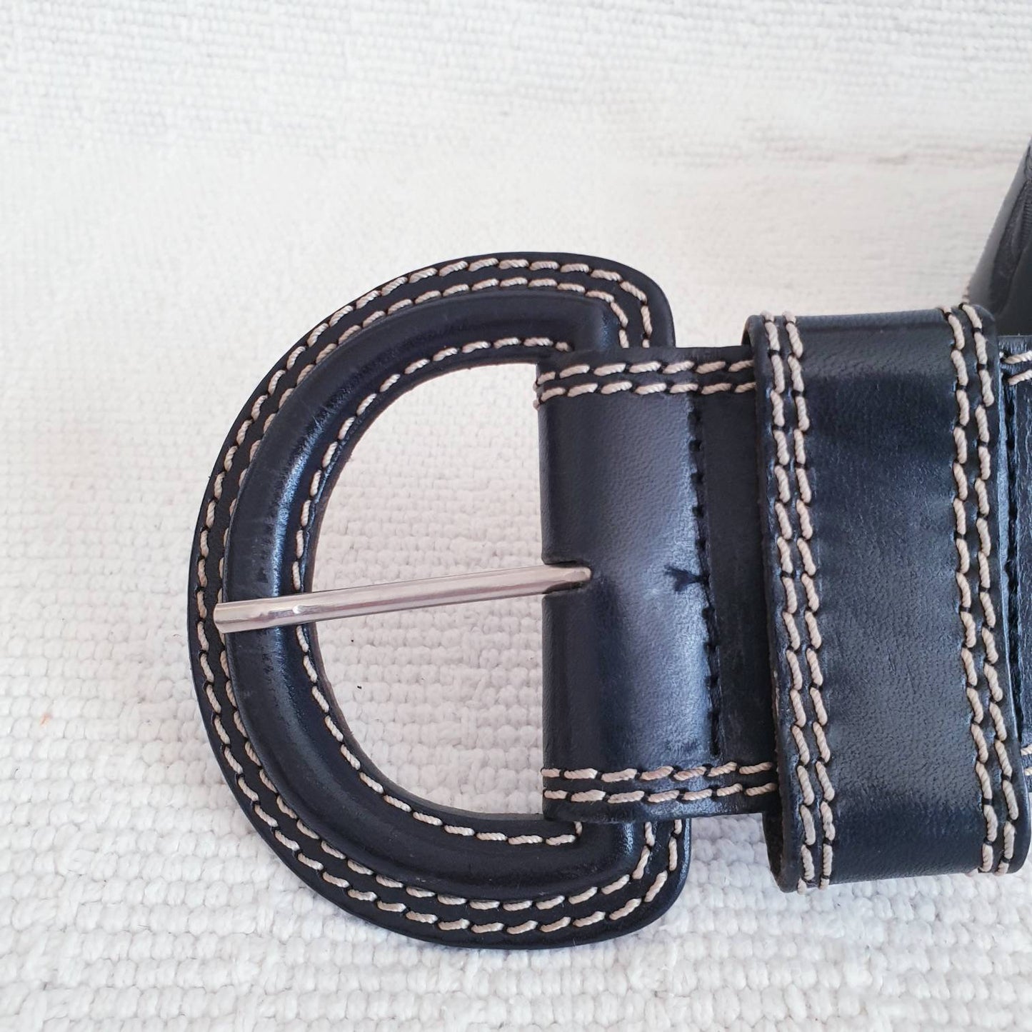 Vintage black leather bird tooled belt 27" 28" 29" 30" 31"